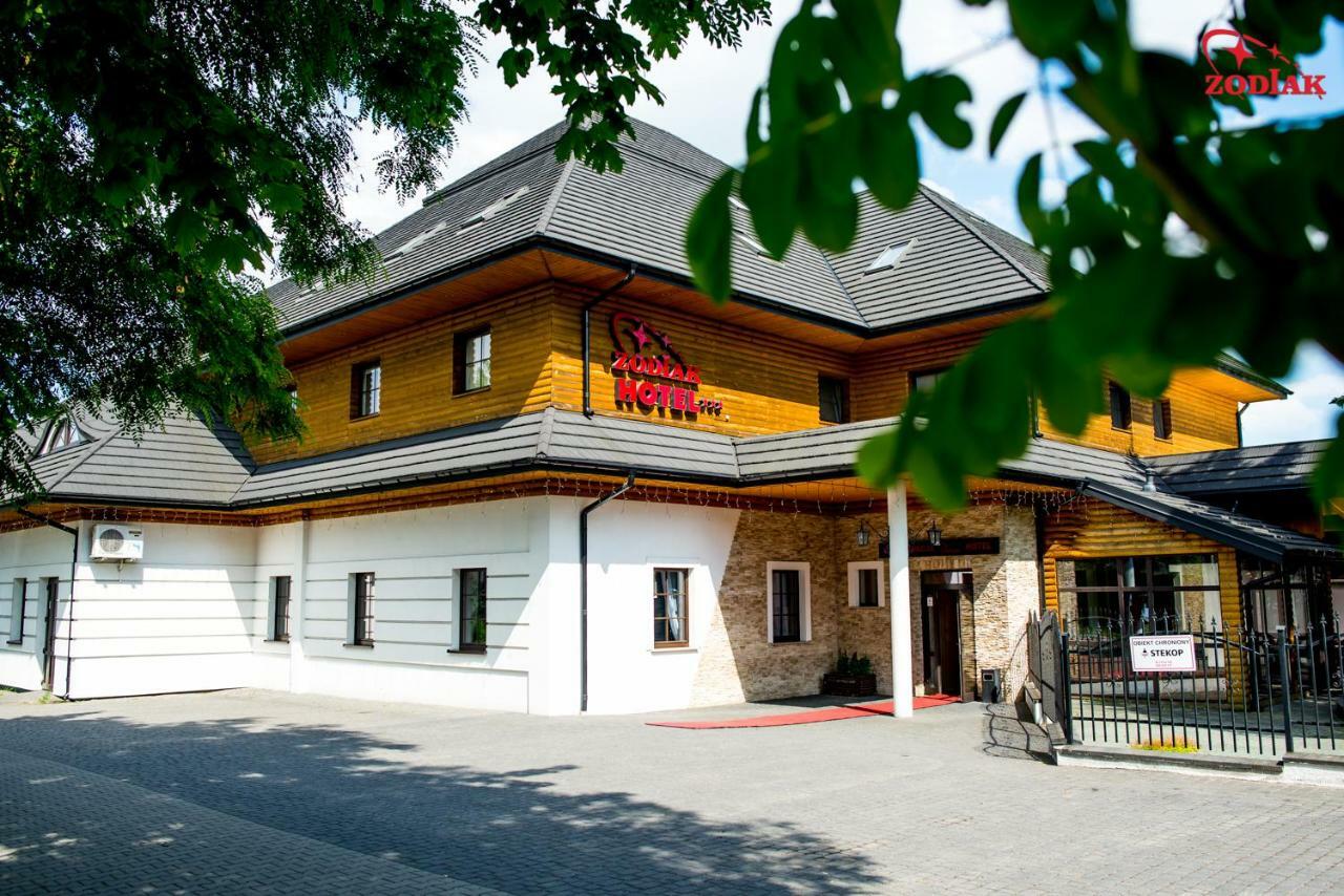 Hotel Zodiak Radomsko Exterior foto